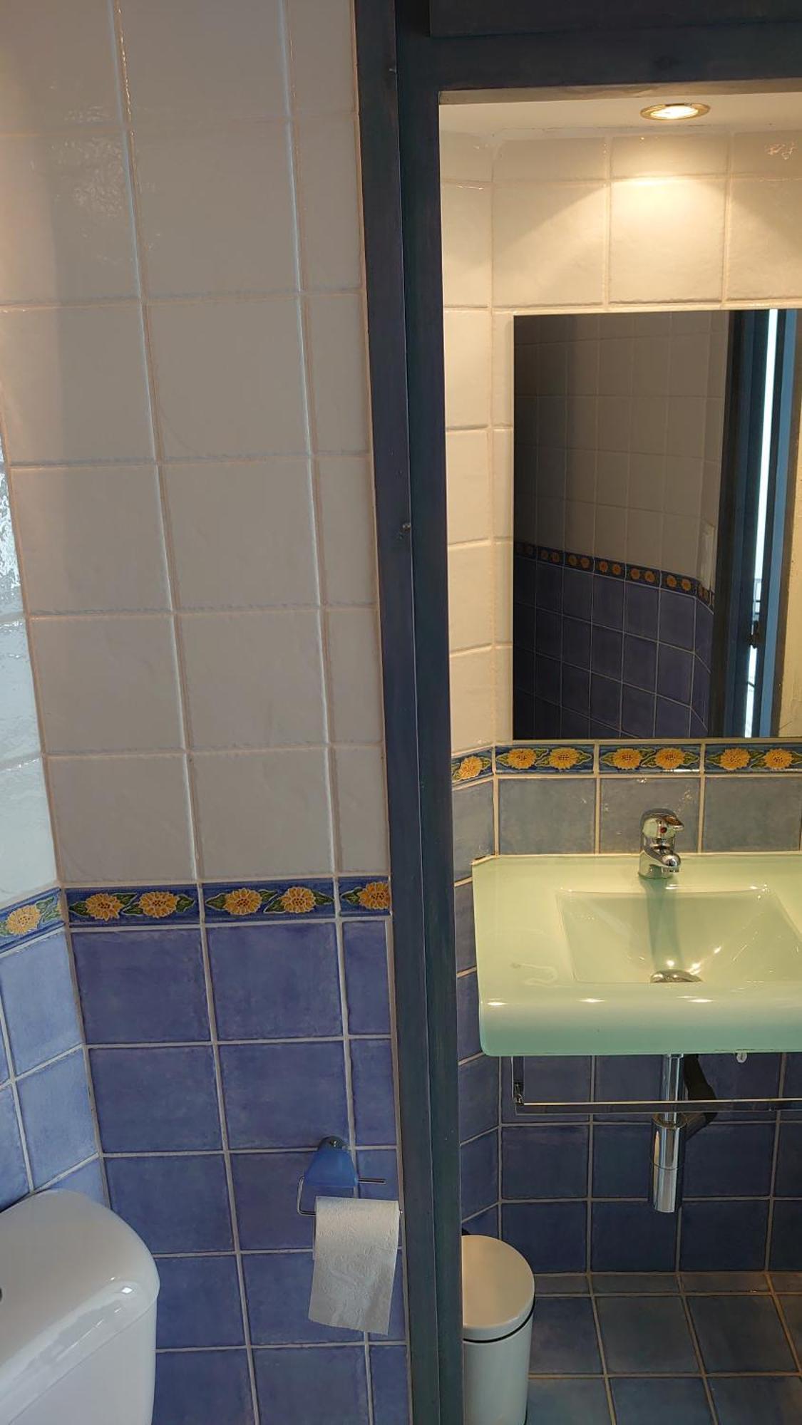 On Main Canal With 13 M Private Mooring, Private Pool, Air Con In Rooms, Non-smoking Willa *